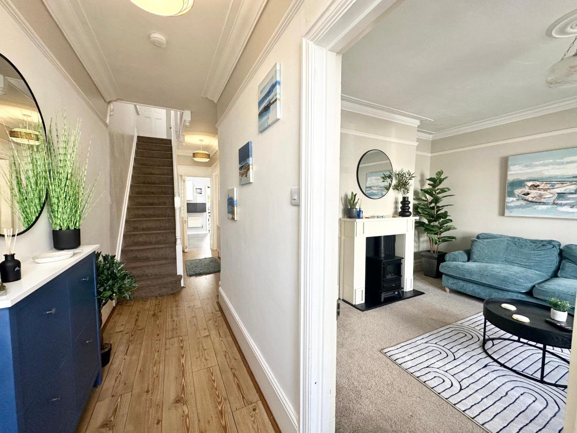 The Capstone Retreat - Beautiful Detached Family Home By Coastline Retreats, Arcade Machine, Parking, Bbq ボーンマス エクステリア 写真